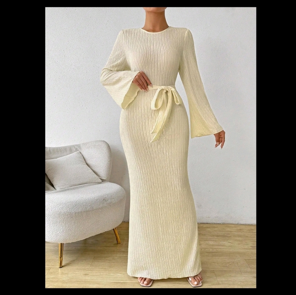 Elegant Cream Maxi Dress